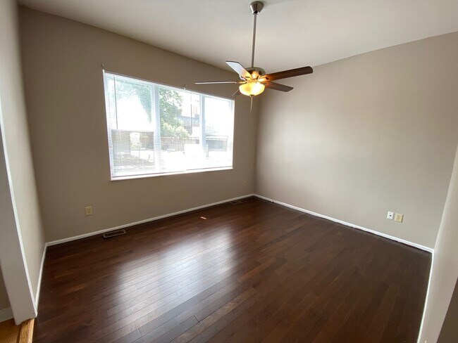 Building Photo - W Norwich Ave 32-34 GW2