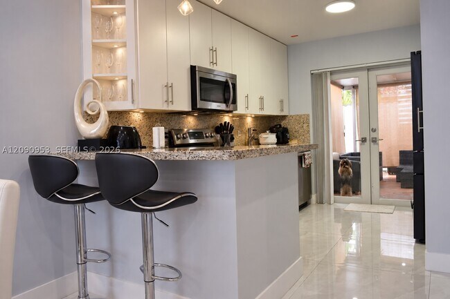 Building Photo - 4814 SW 145th Ave