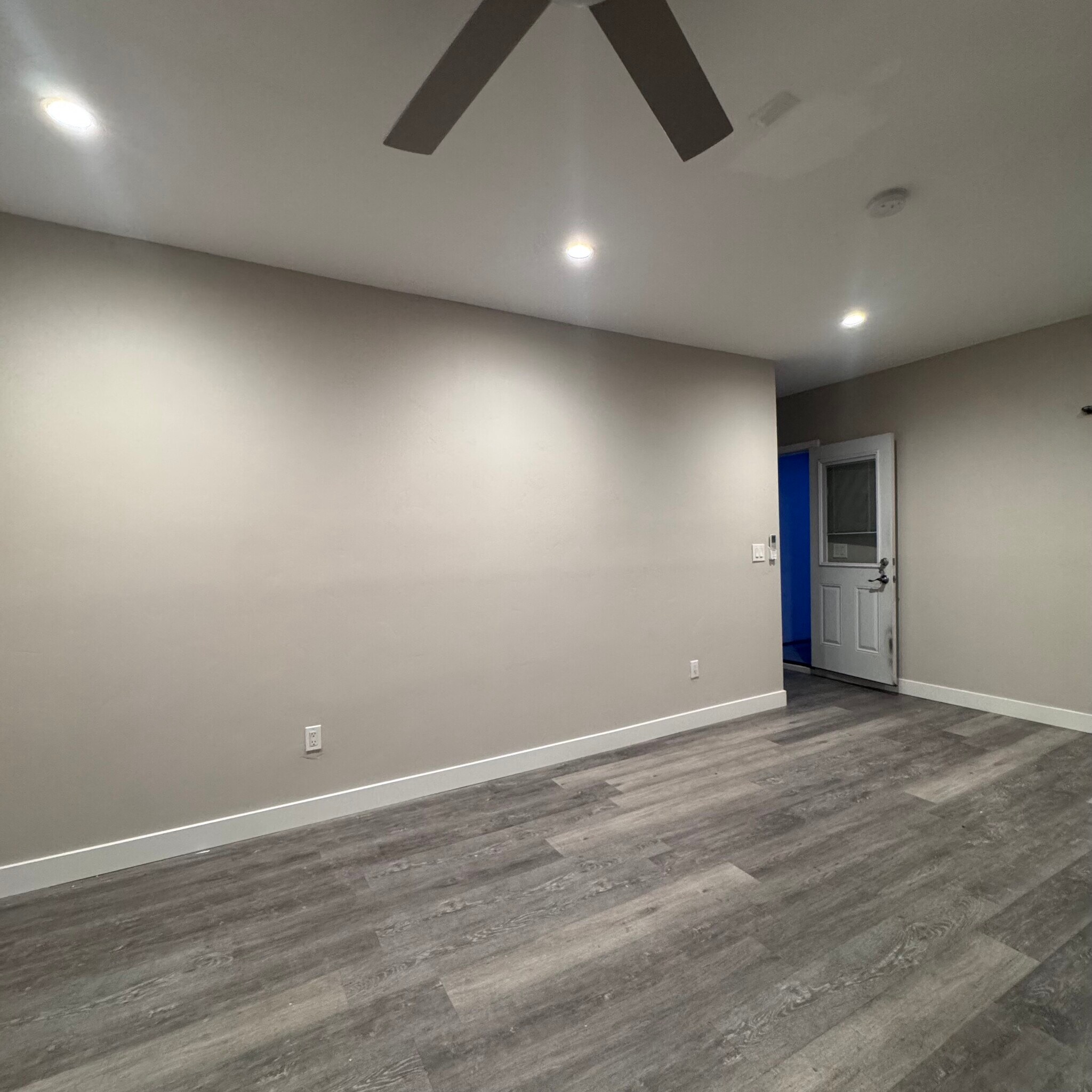 Building Photo - 149 Coolwater Dr