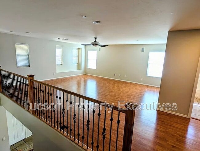 Building Photo - 3638 E Canter Rd