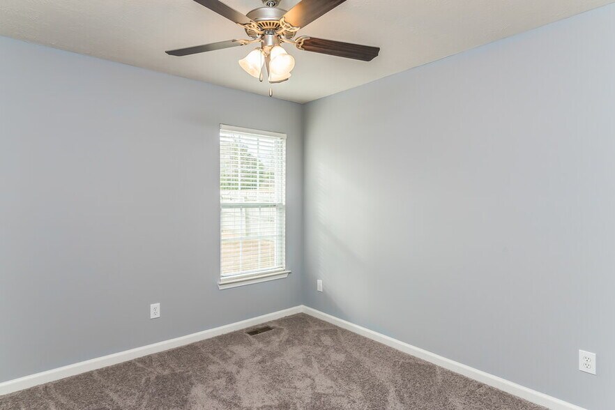 Building Photo - 219 Parrish Pl