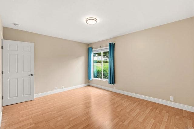 Building Photo - 10575 Caminito Glenellen