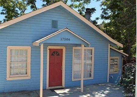 Building Photo - 17506 Elizabeth Lake Rd