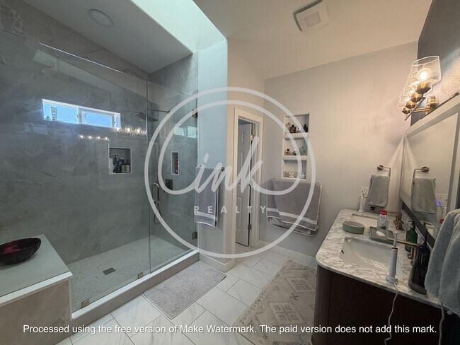 Building Photo - Beautiful 4 Bedroom Home in Carson City