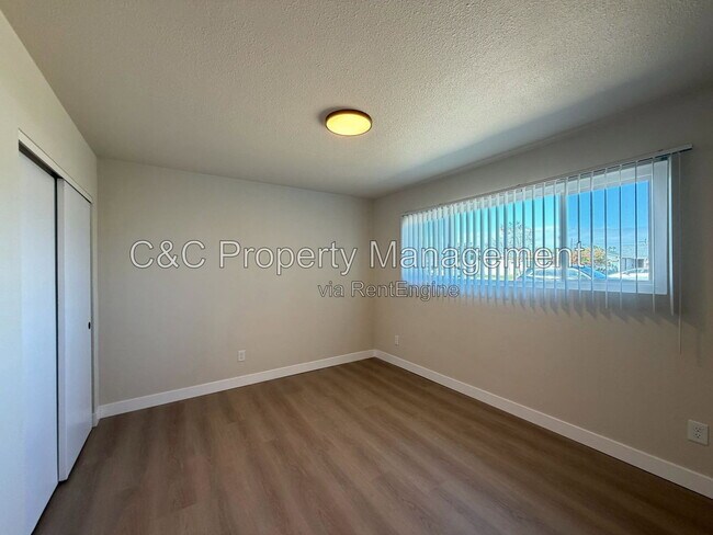 Building Photo - 855 9th St