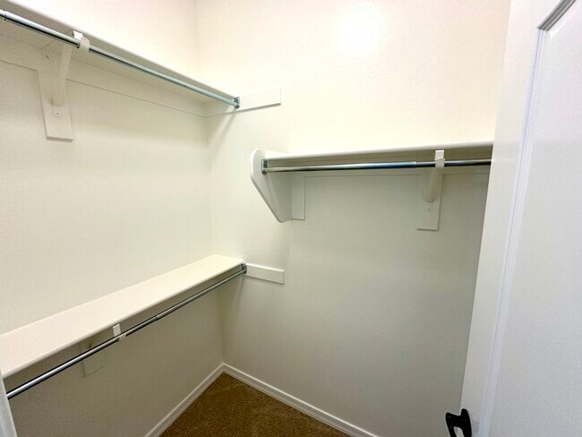 Building Photo - Fantastic Goodyear Home in Sedella