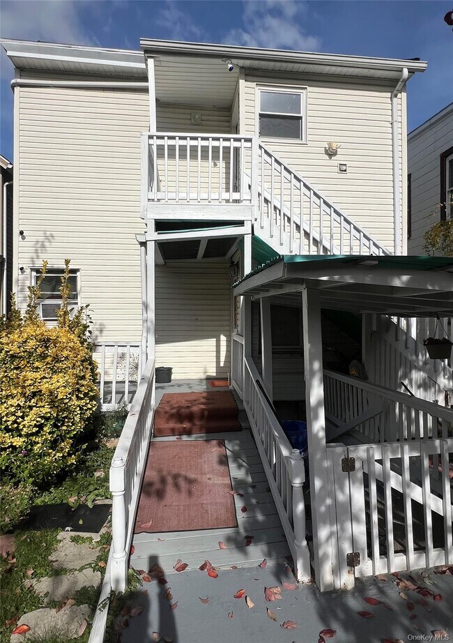 Building Photo - 22 Sharp St