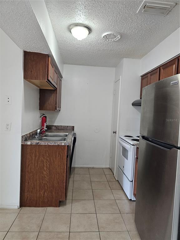 Building Photo - 247 Thorntree Pl