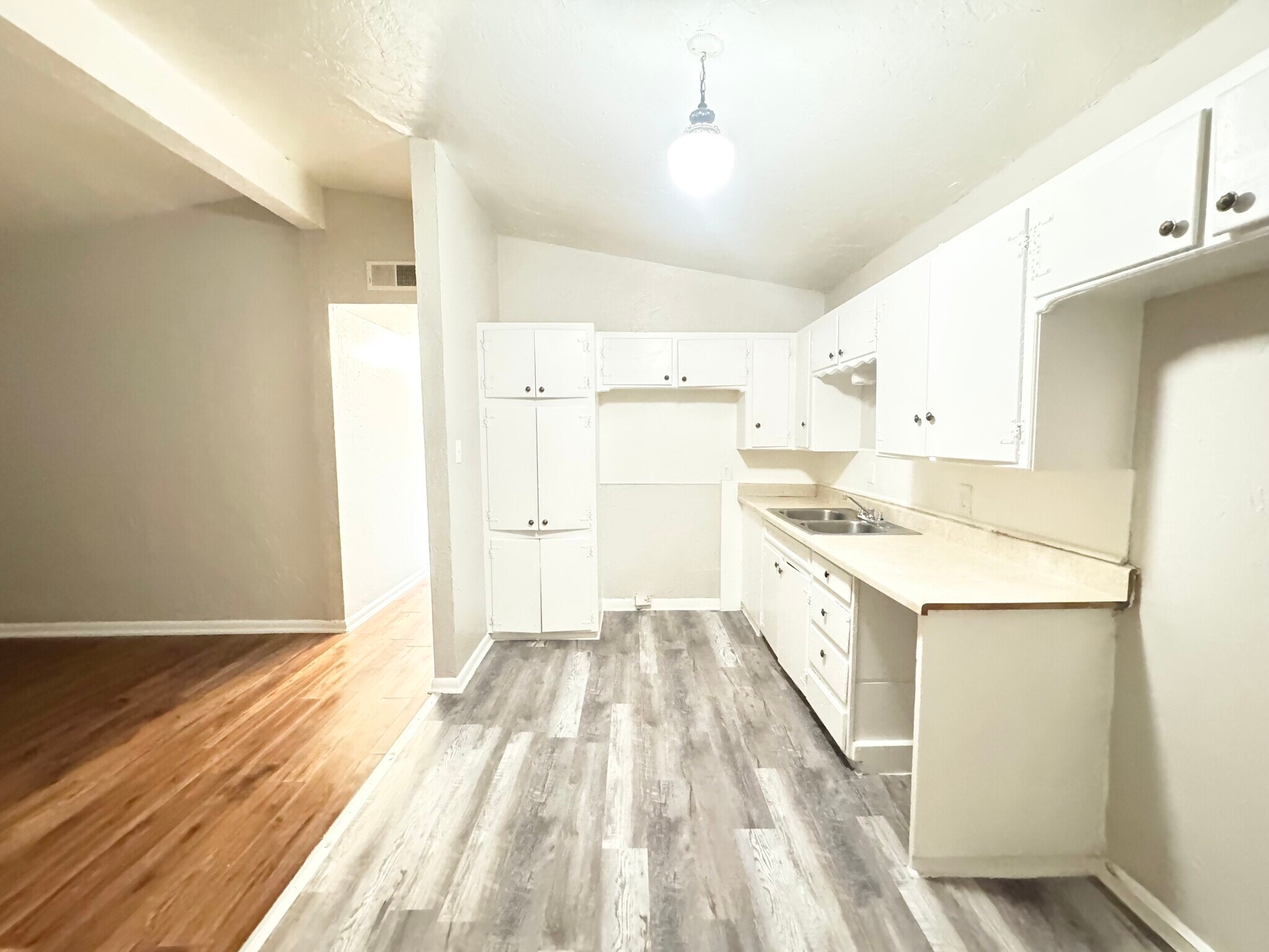 Building Photo - 616 NW 92nd St