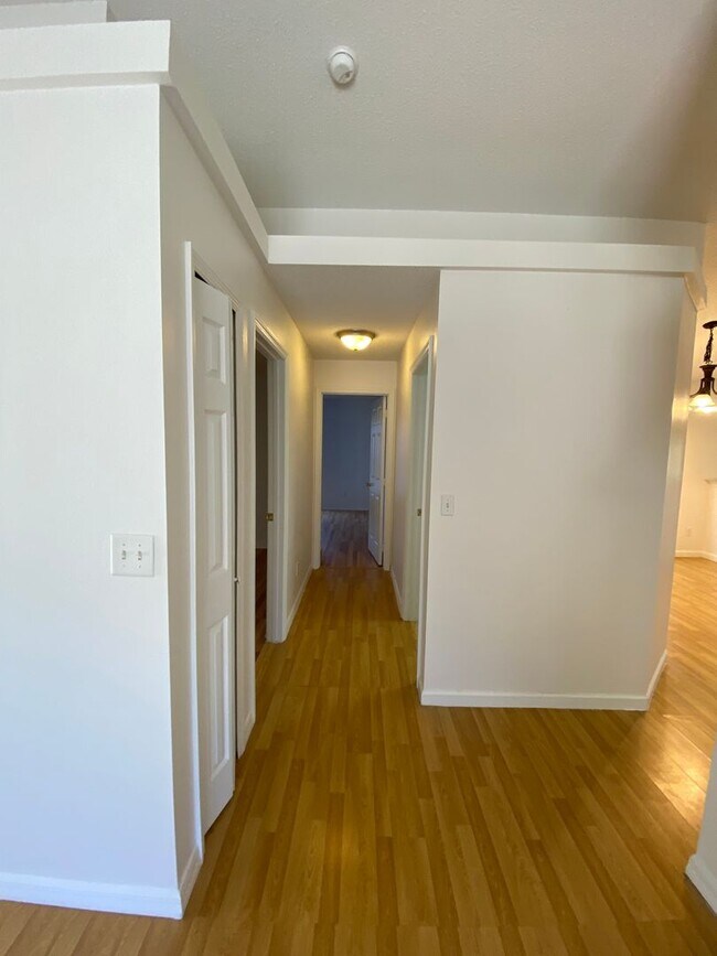 Building Photo - 15327 Lafite Ln