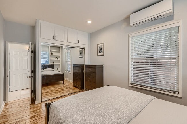 Building Photo - Walk to Morley Field - 3 Bed, 2 Bath + Bon...