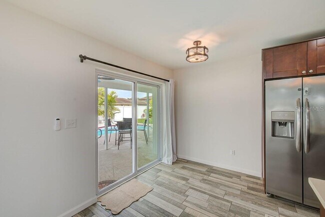 Building Photo - 2589 Sunny Breeze Ave