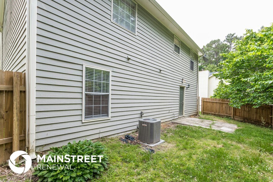 Building Photo - 5559 Princeton Oaks Ln