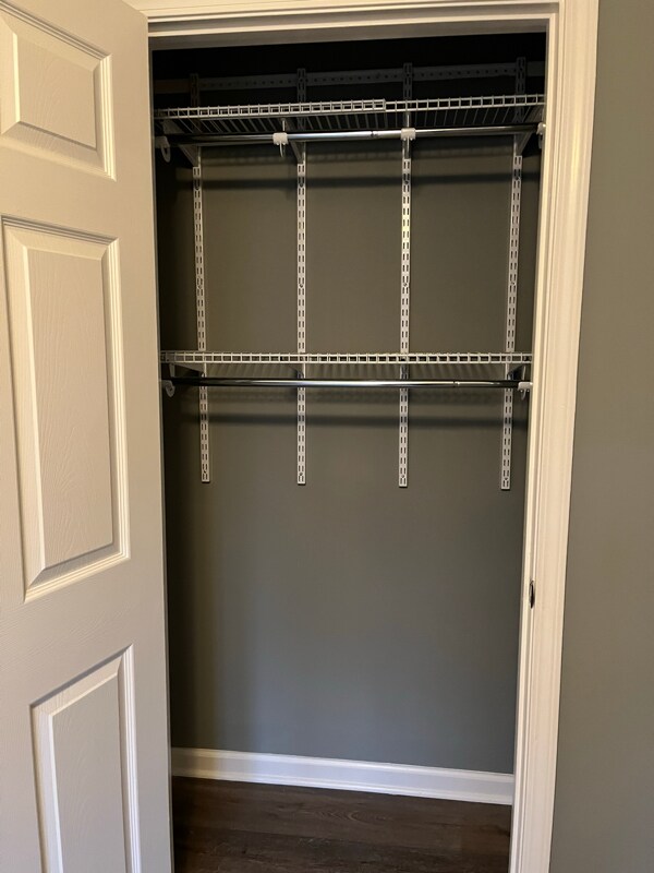 Building Photo - 236 McMurtry Rd