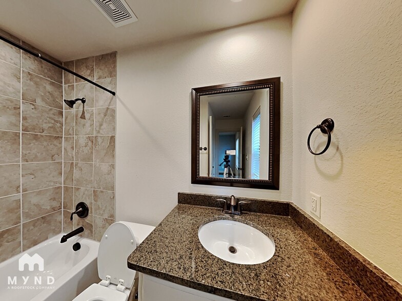 Building Photo - 7404 Coronado Way