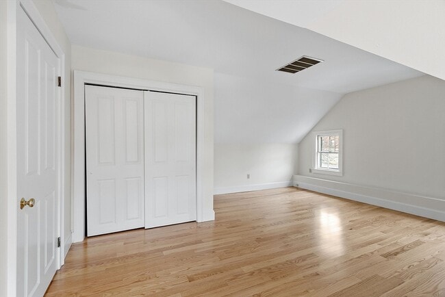 Building Photo - 150 Summer St