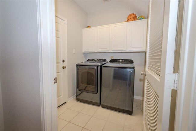 Building Photo - 21812 Grand Lancelot Dr