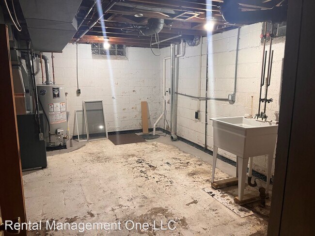 Building Photo - 3 br, 1 bath House - 22269 Champaign