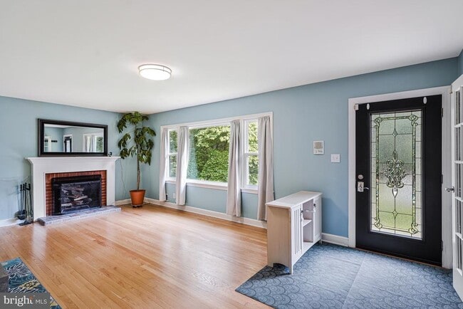 Building Photo - 6513 Old Dominion Dr