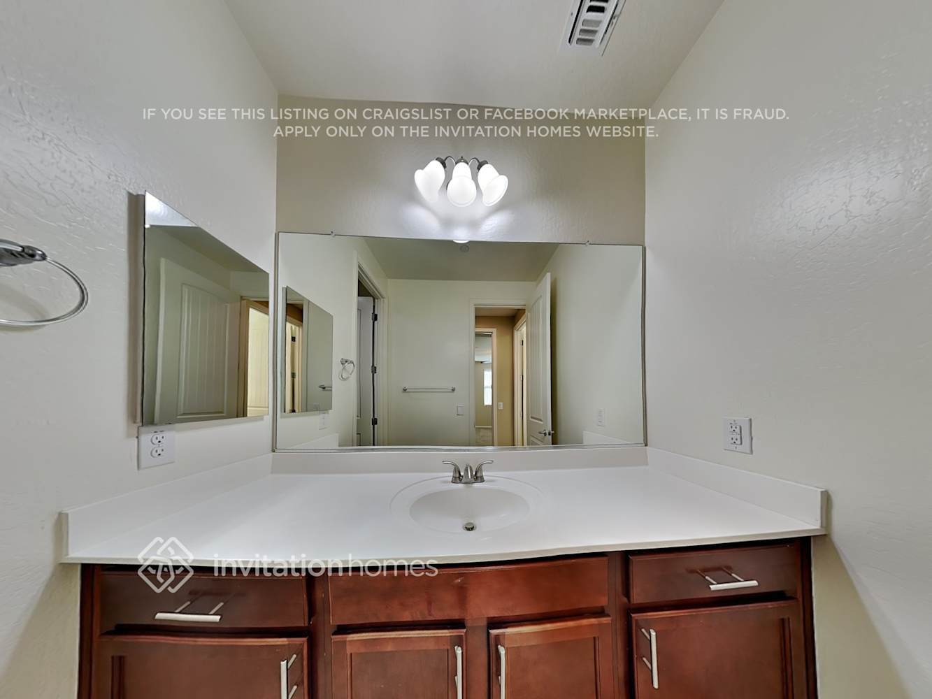 Building Photo - 21206 W Granada Rd