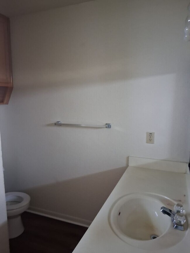 Building Photo - 3806 Lone Oak Dr