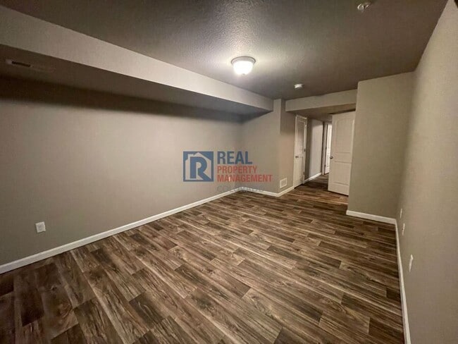 Building Photo - 4273 Perryville Pt