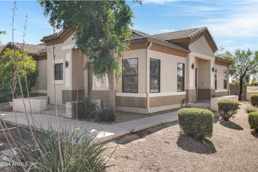 Building Photo - 4423 E McLellan Rd