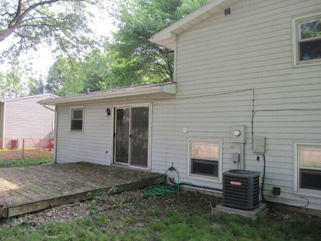 Building Photo - Spacious 4BR Home on Quiet Cul-de-Sac in Southwood with Private Fenced Yard