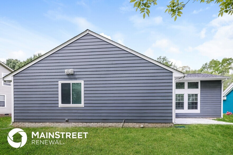 Building Photo - 10005 Dunfries Rd