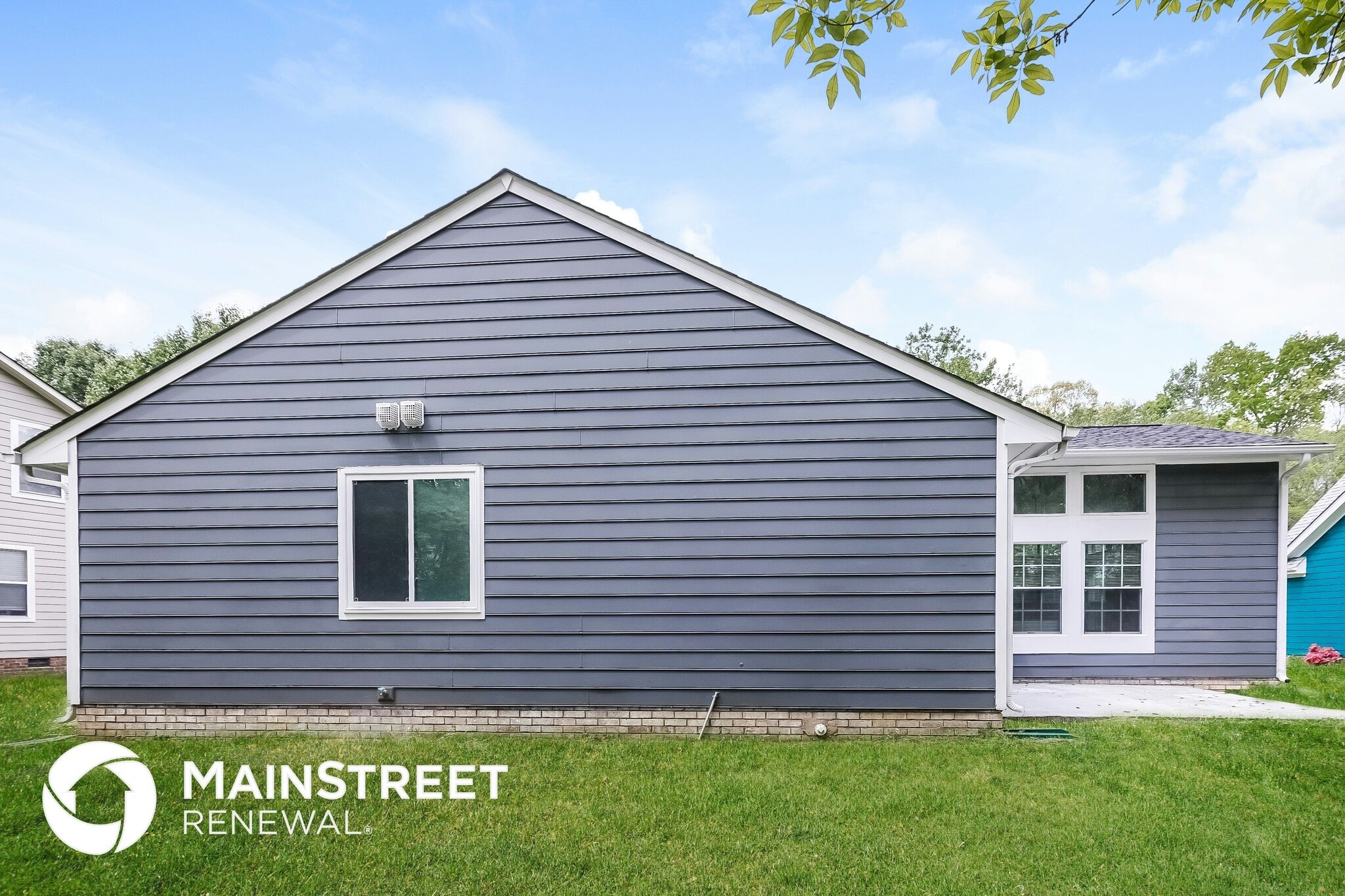 Building Photo - 10005 Dunfries Rd