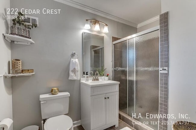 Building Photo - 222 Cedar Crest