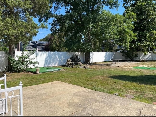 Building Photo - 1539 Park Ave