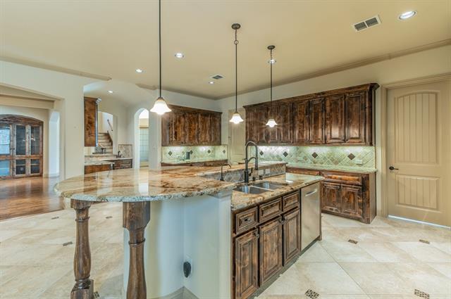 Building Photo - 7565 Rawlins Ln
