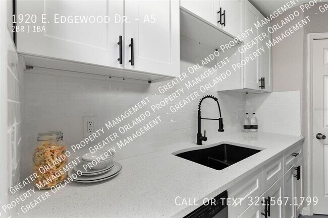 Building Photo - 1920 Edgewood Dr