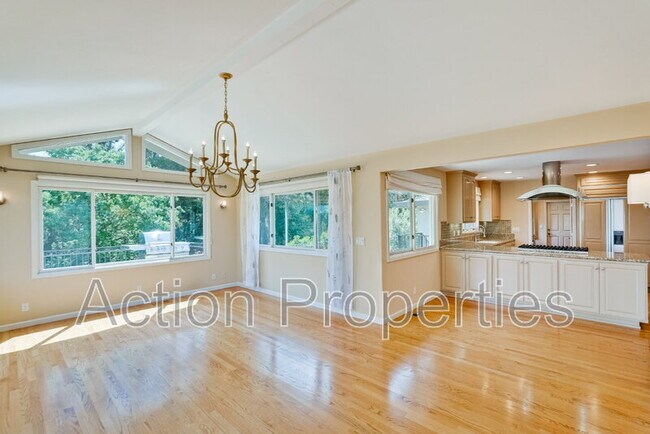 Building Photo - 15350 Norton Rd