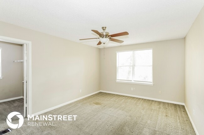 Building Photo - 105 Nelson Ct W