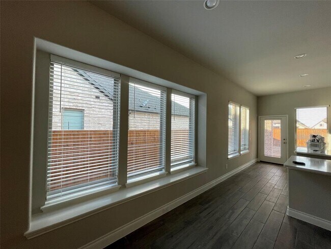 Building Photo - 2329 Birdwell Cove