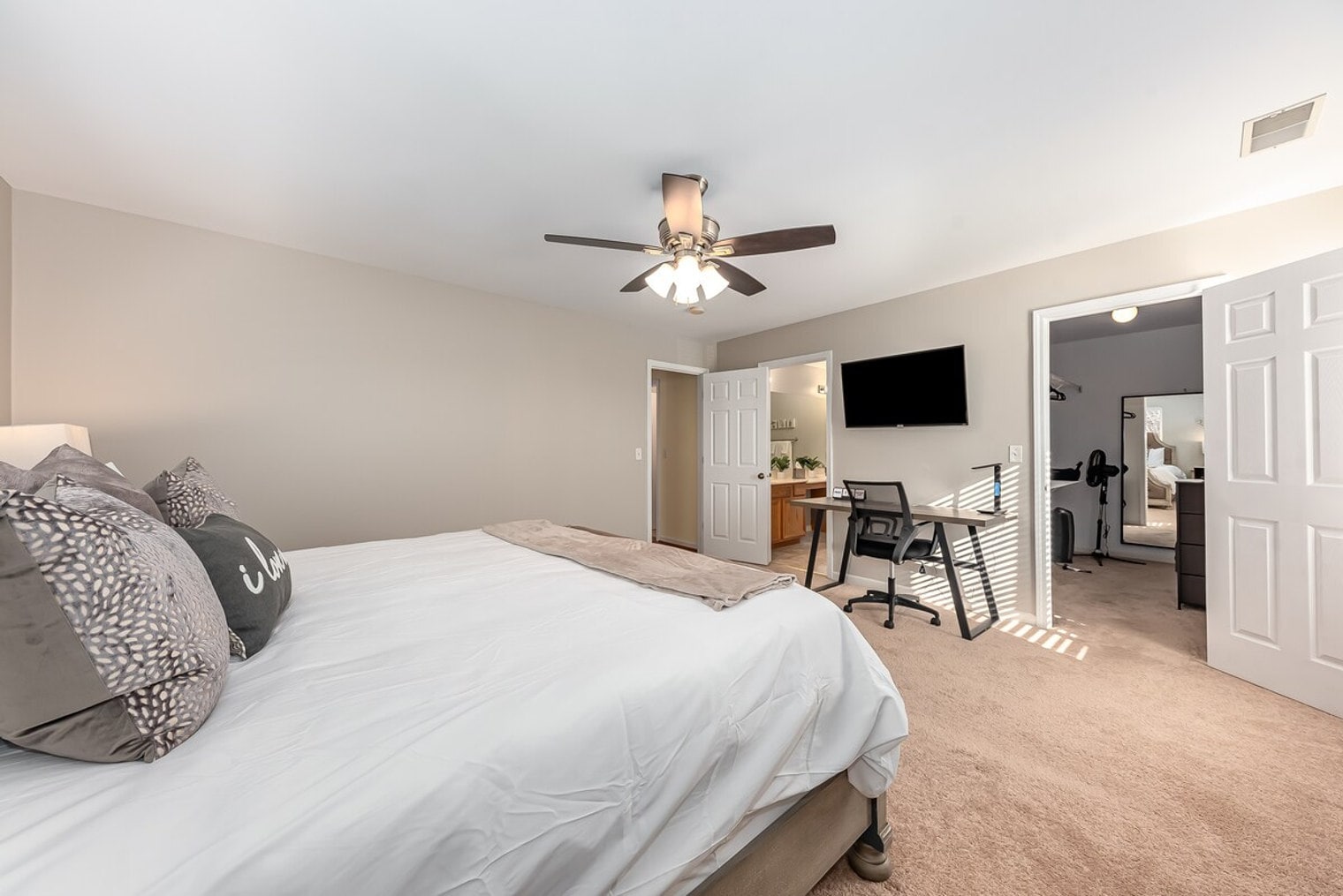 Building Photo - 2483 Warm Springs Ln