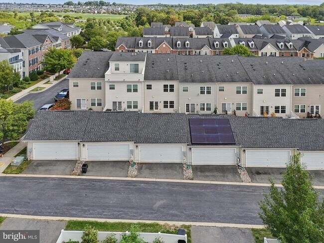 Building Photo - 22448 Bright Sky Dr
