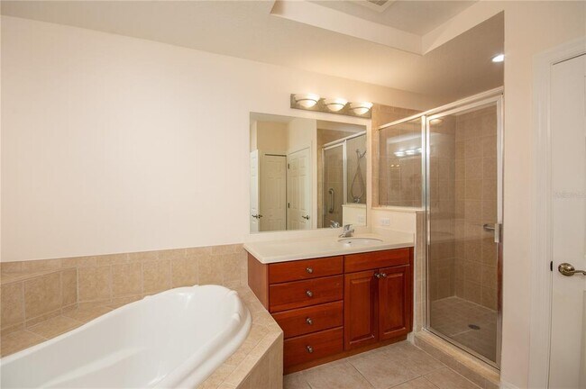 Building Photo - 5591 Cannes Cir