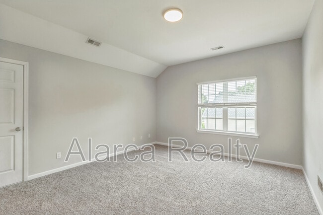 Building Photo - 1408 Crestgate Dr