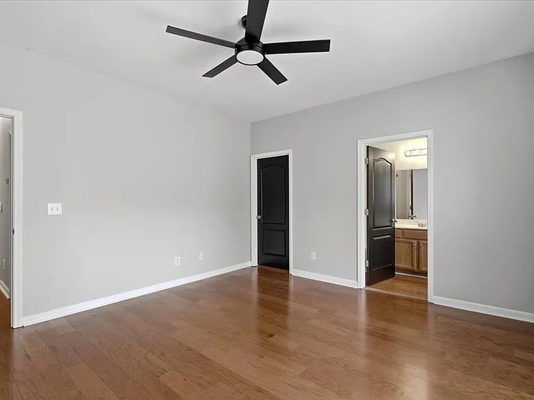 Building Photo - 176 Ridgehaven Trail