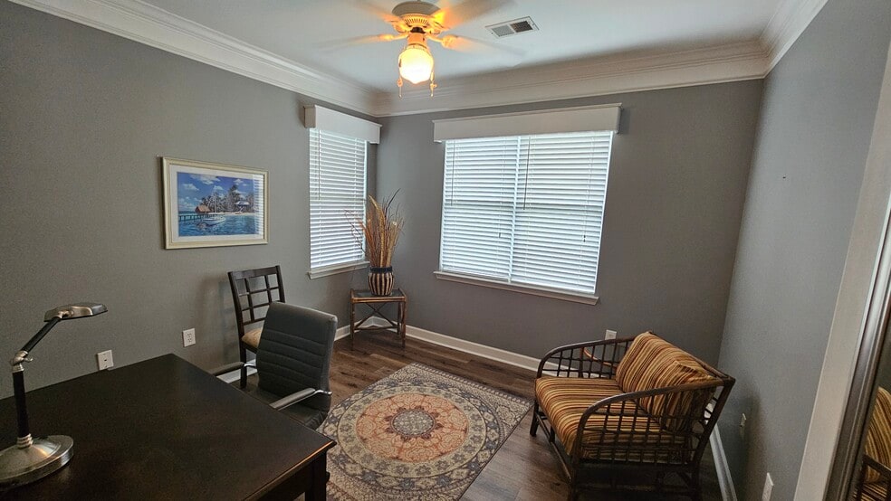 Building Photo - 395 S Crow Creek Dr NW