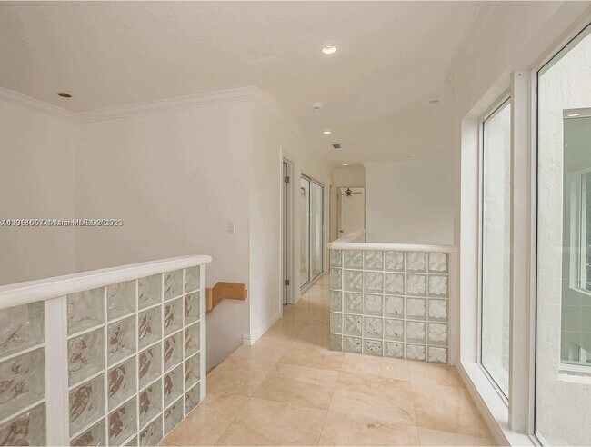 Building Photo - 4000 Alhambra Cir