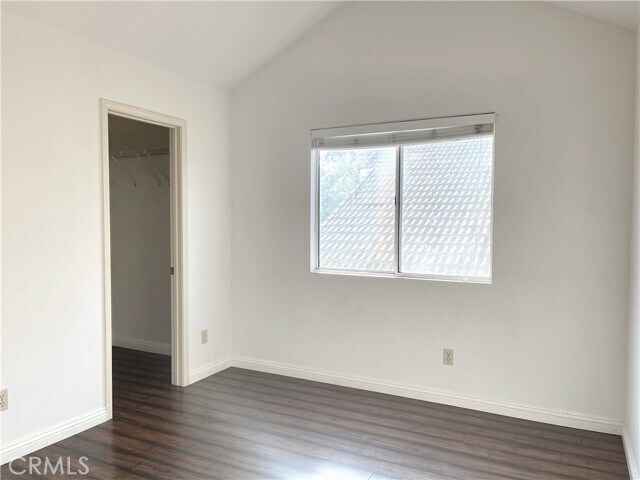 Building Photo - 2985 Amber Dr