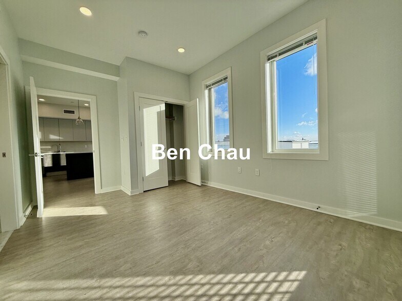 Building Photo - 14 Ward St