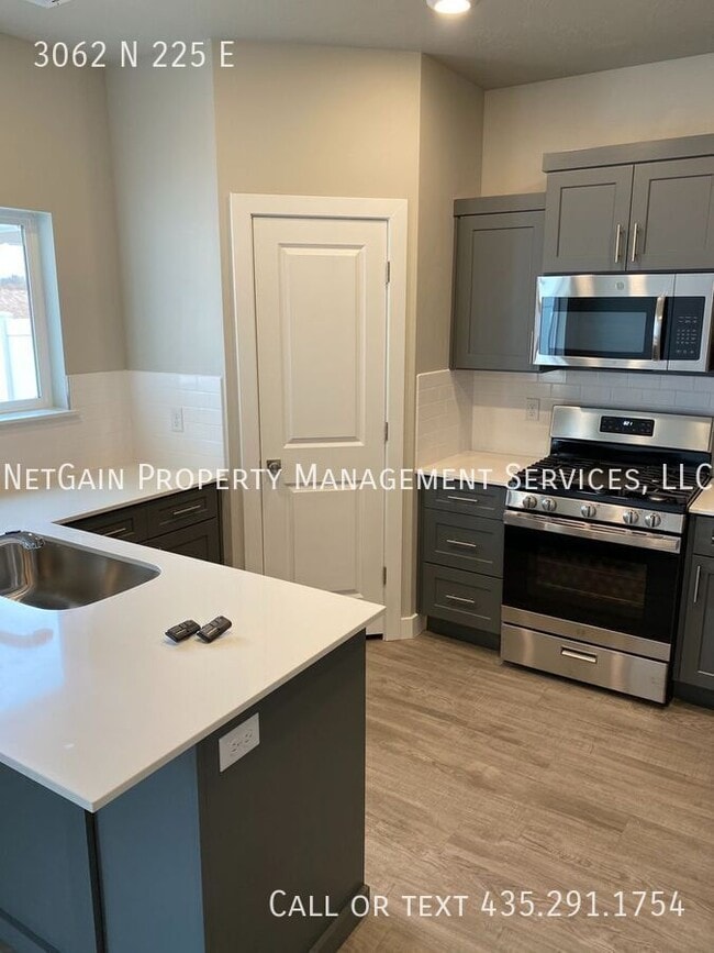 Building Photo - 3062 N 225 W