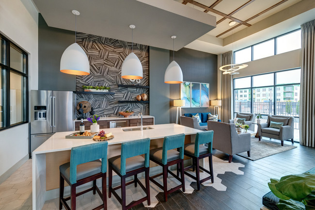 Building Photo - 2520 Watermark Terrace