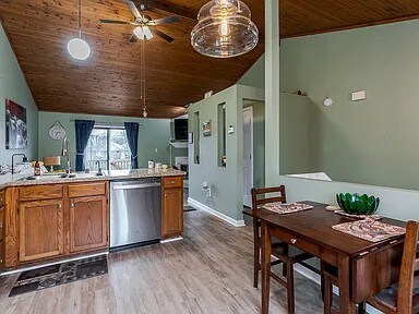 Building Photo - 1452 Hartland Woods Way