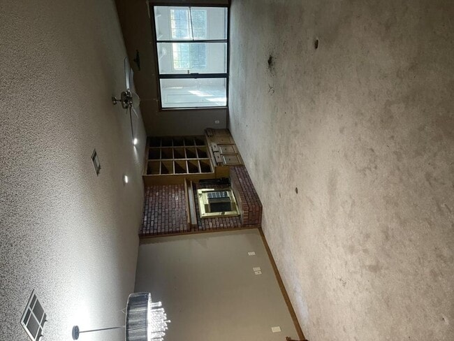 Building Photo - 2301 Columbus Ave